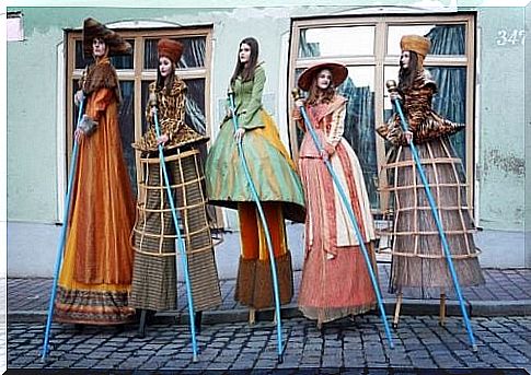 Women on stilts