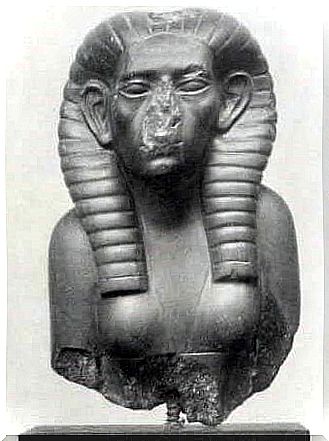 the first queen of egypt